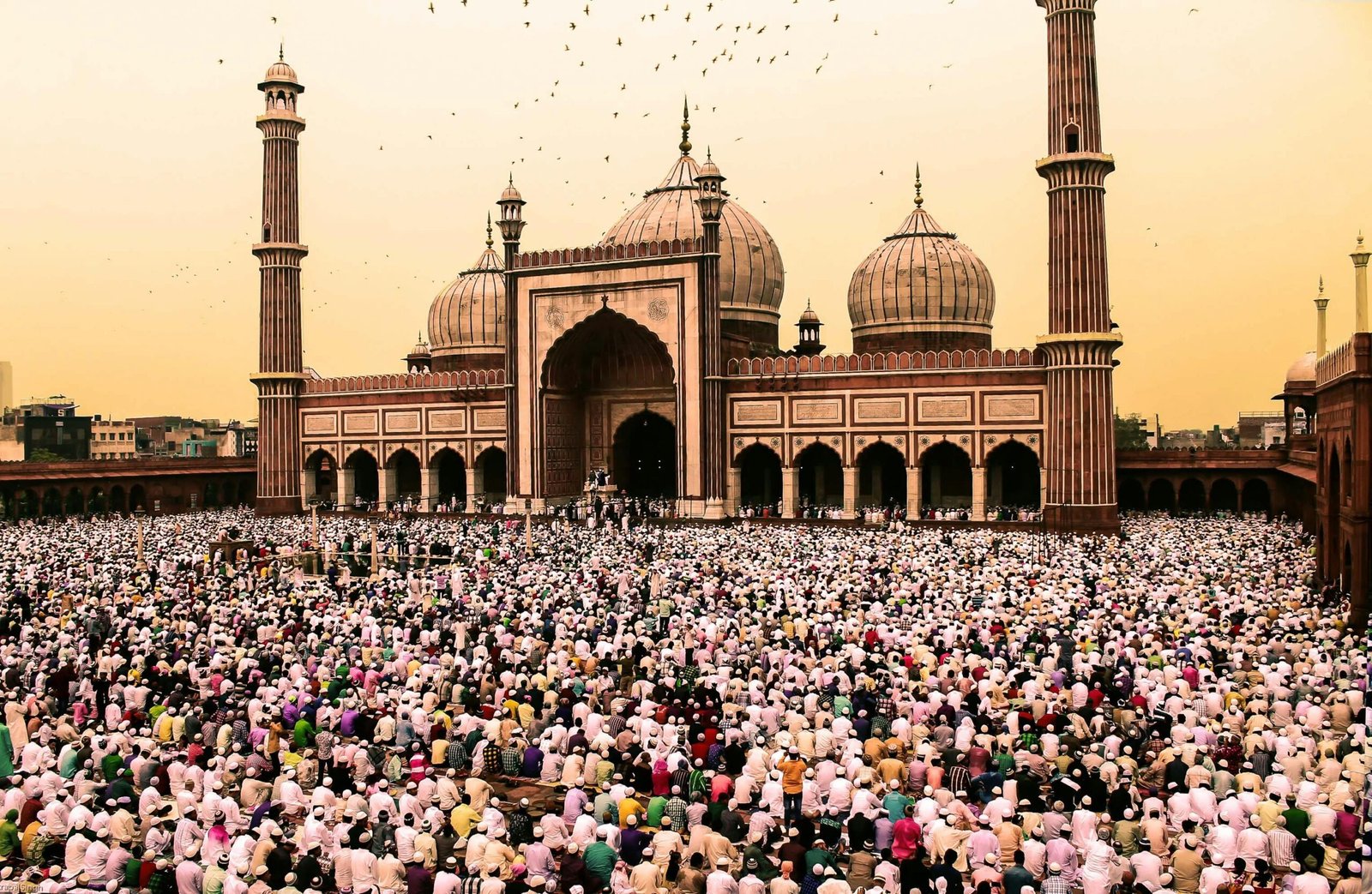 You are currently viewing Is Eid Prayer Wajib or Sunnah? Understanding Islamic Perspectives