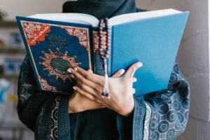 Read more about the article What the Quran Really Says About Women: Understanding Misconceptions